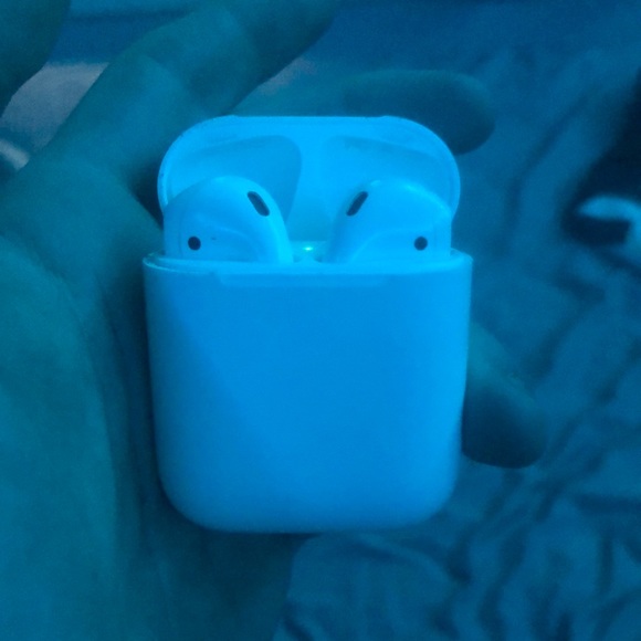 Apple AirPods